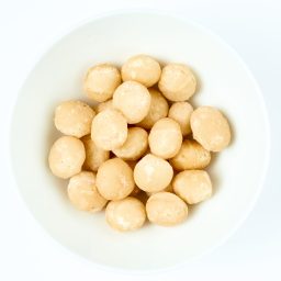 Raw-macadamia.jpg